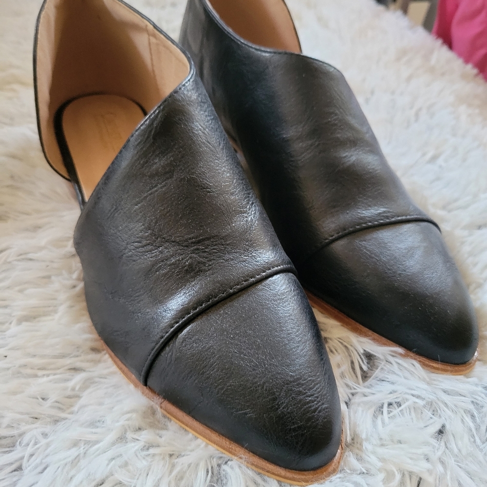 Black leather shoes size 9 US women